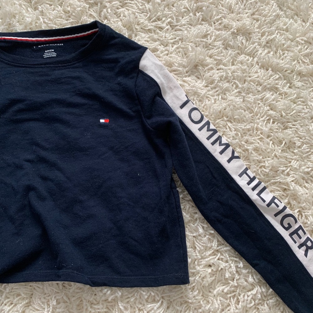 Tommy Hilfiger cropped long sleeve top